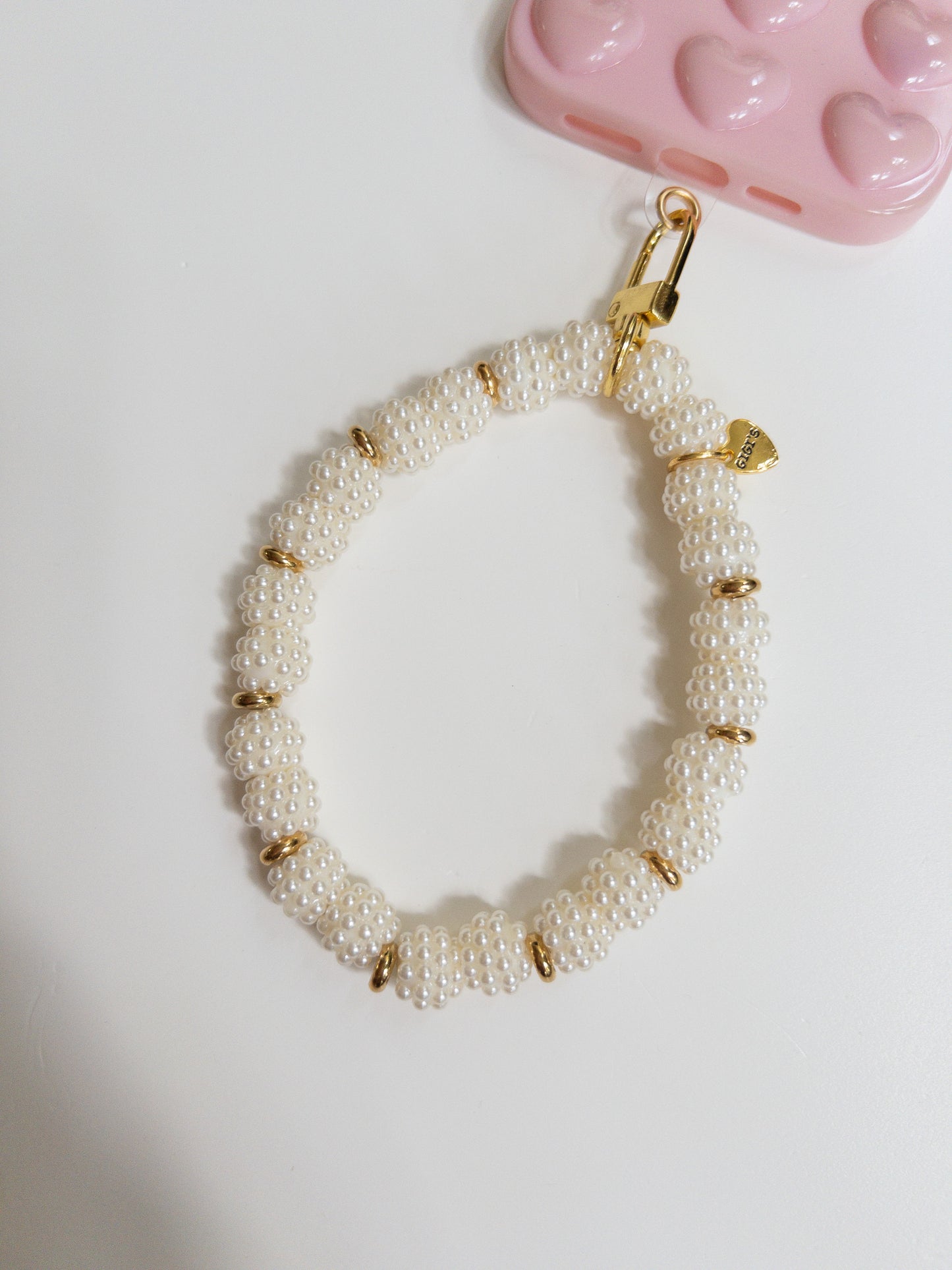 Glamorous Perle Beaded Wristlet